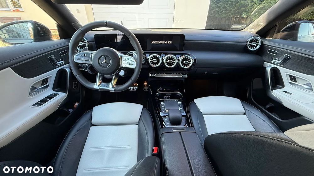 Mercedes-Benz CLA AMG 35 4-Matic 7G-DCT - 7