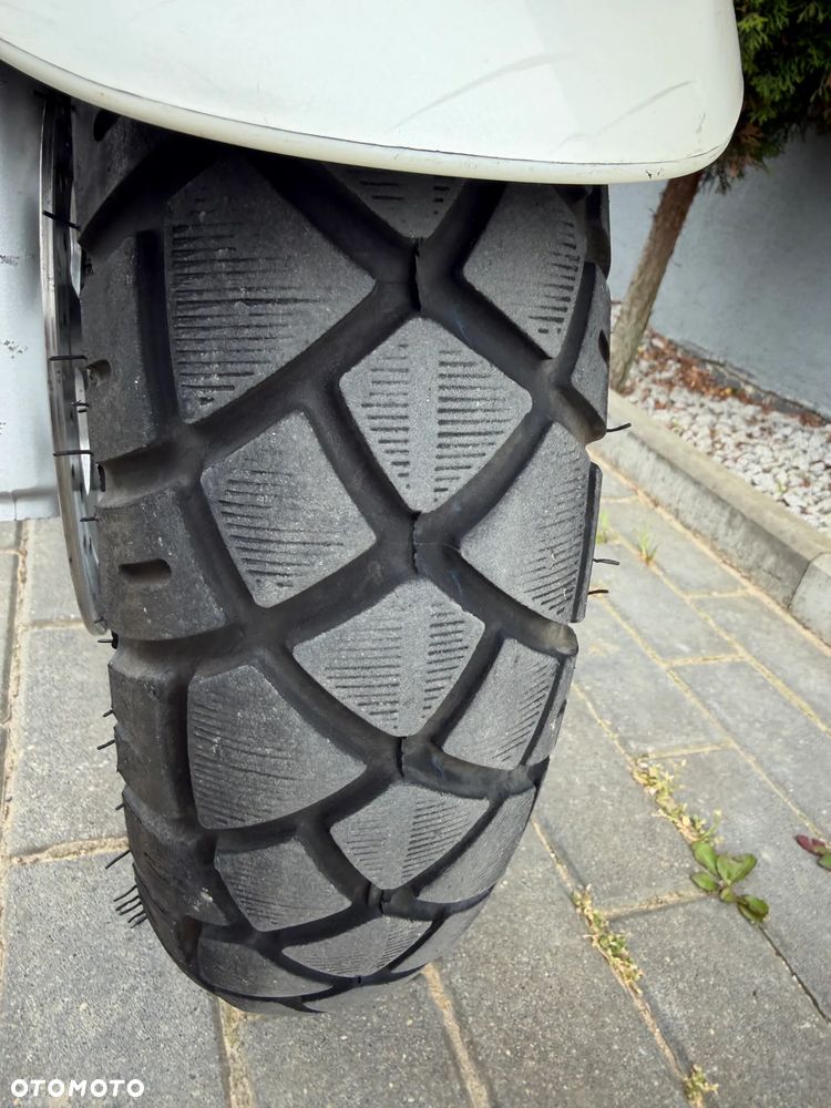 Suzuki Burgman - 12