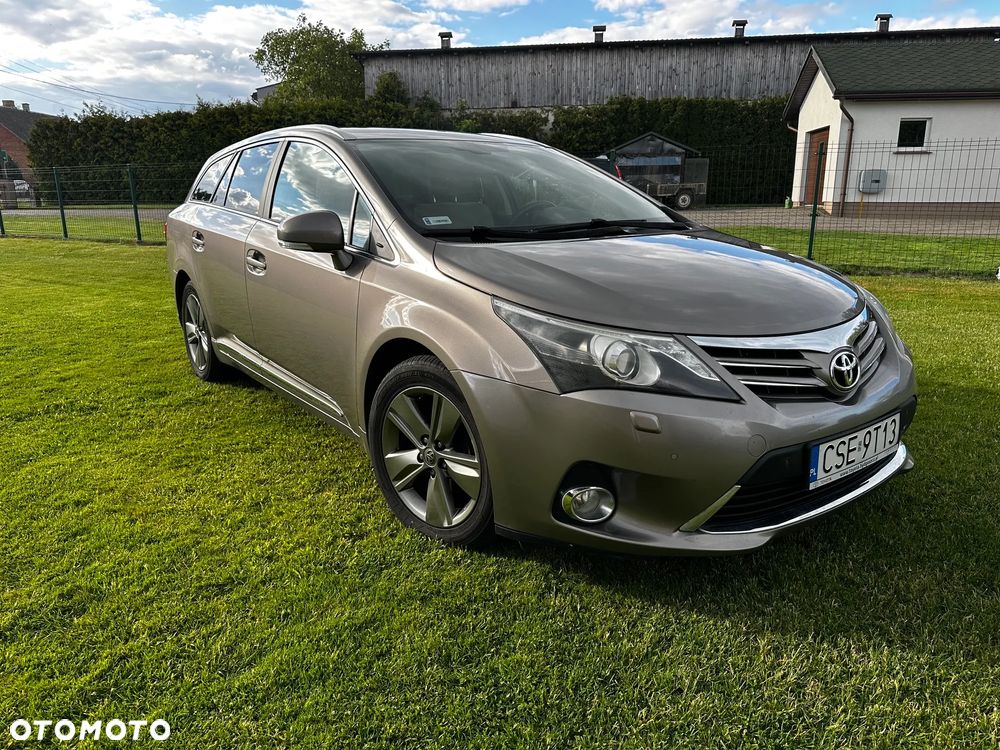 Toyota Avensis 2.0 D-4D Premium - 1
