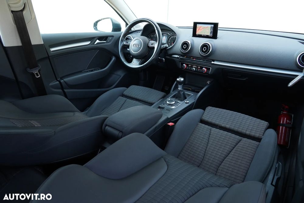 Audi A3 1.6 TDI Sportback Attraction - 11