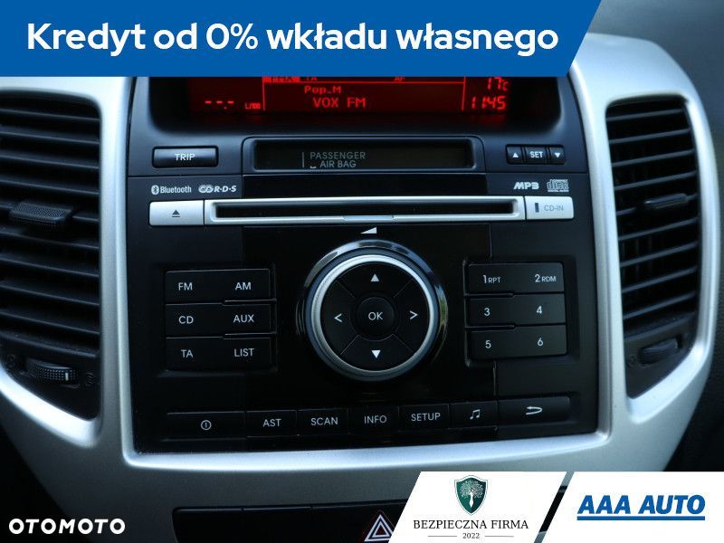 Kia Venga - 14