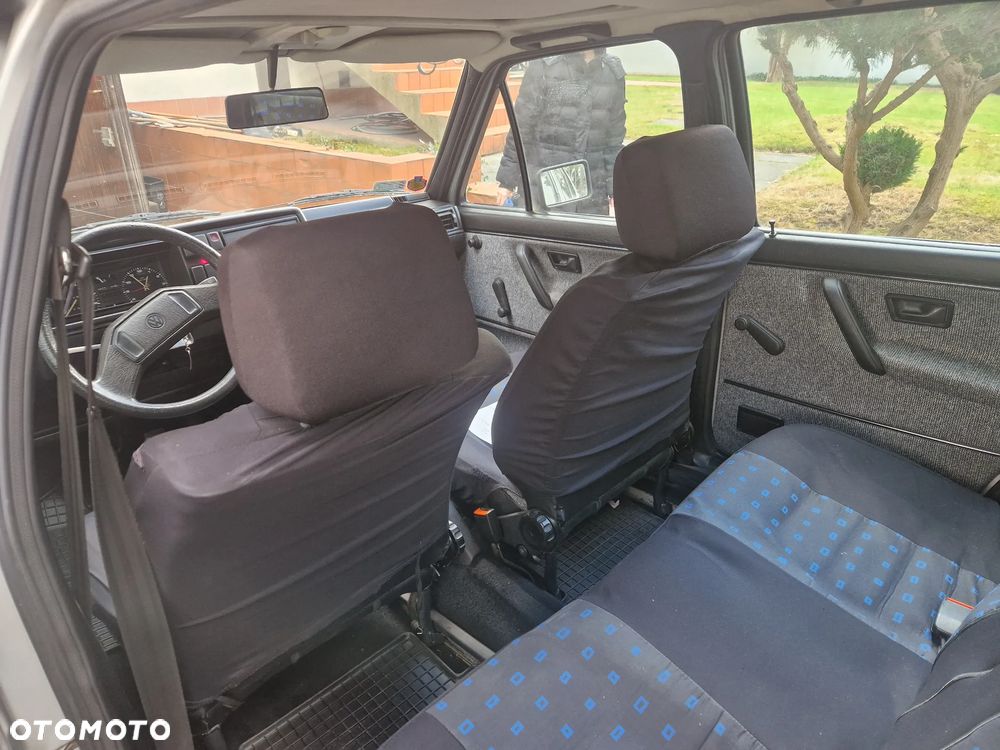 Volkswagen Golf - 18