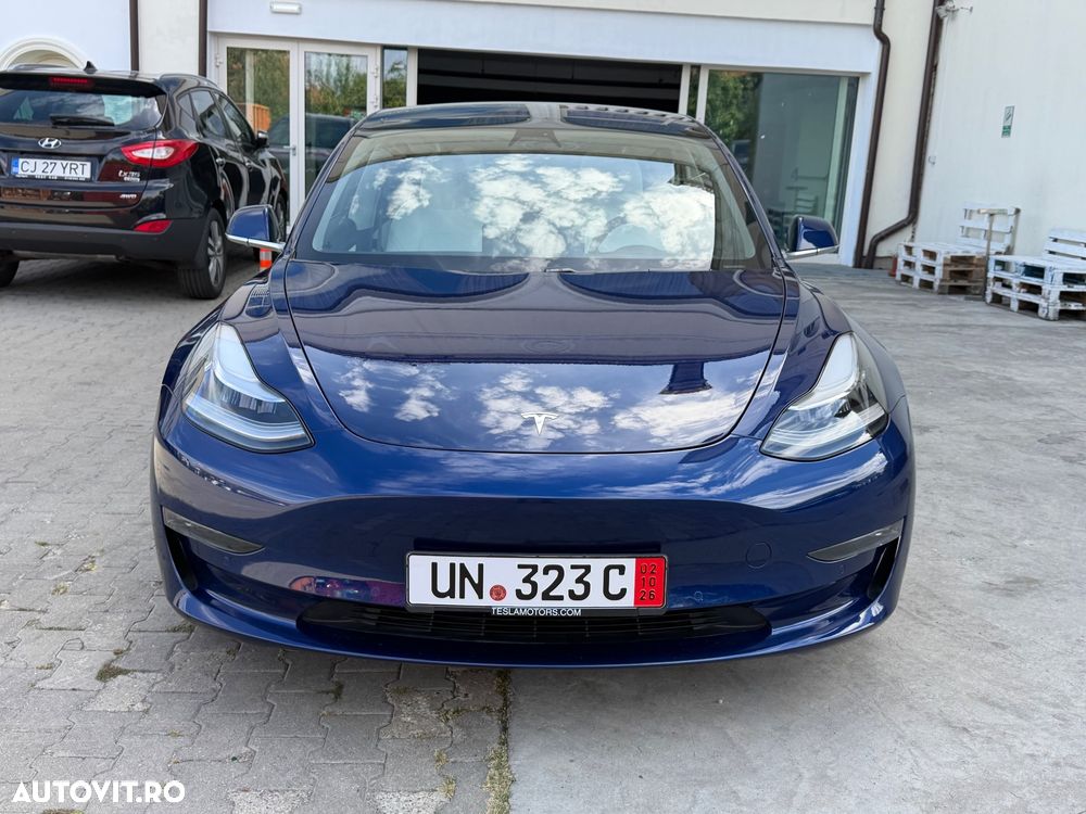 Tesla Model 3 - 16