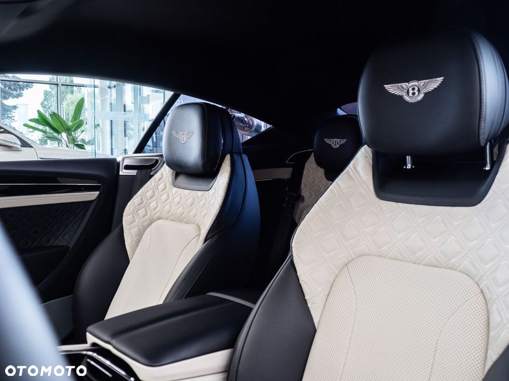 Bentley Continental GT - 18