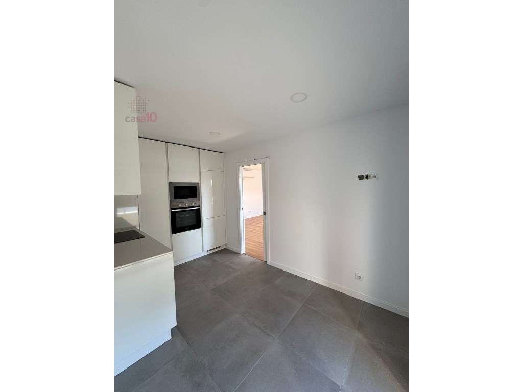 T3 duplex, com terraço, para arrendamento no Montijo - Grande imagem: 4/29