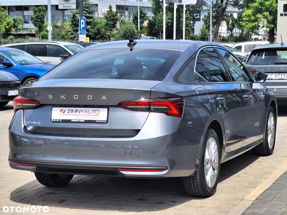 Skoda Octavia 2.0 TDI 30 Years DSG - 7
