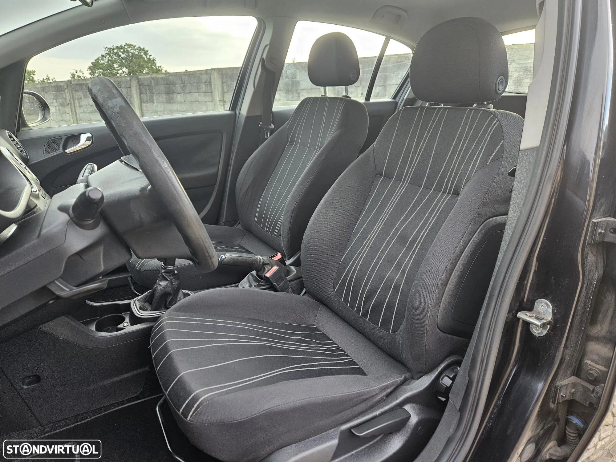 Opel Corsa 1.2 Enjoy - 12