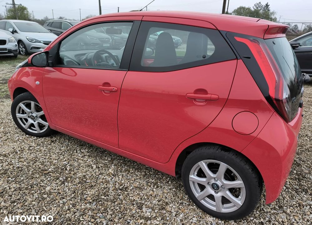 Toyota Aygo 1.0 VVY-I 5 usi X-connect - 9