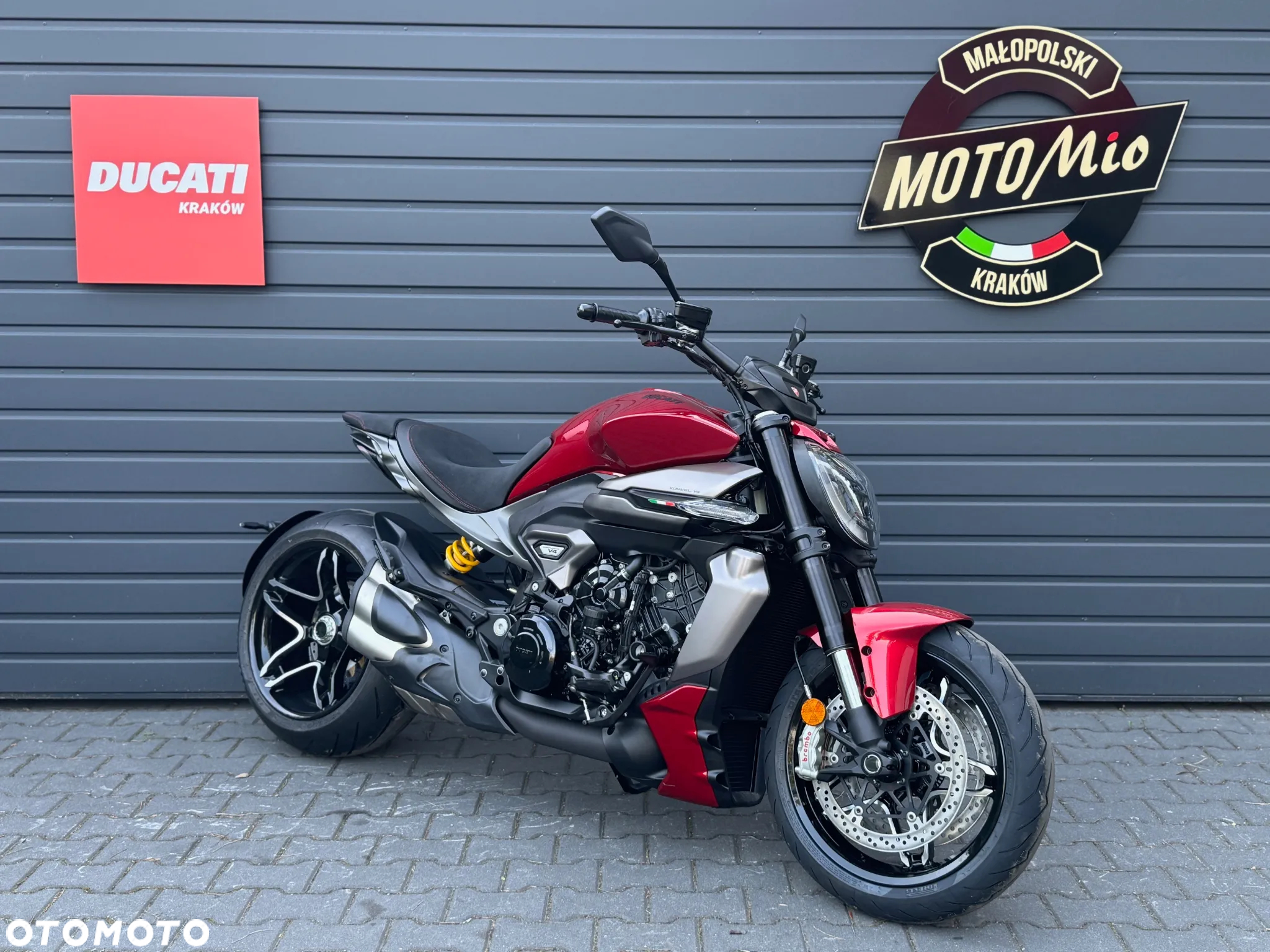 Ducati Diavel - 2