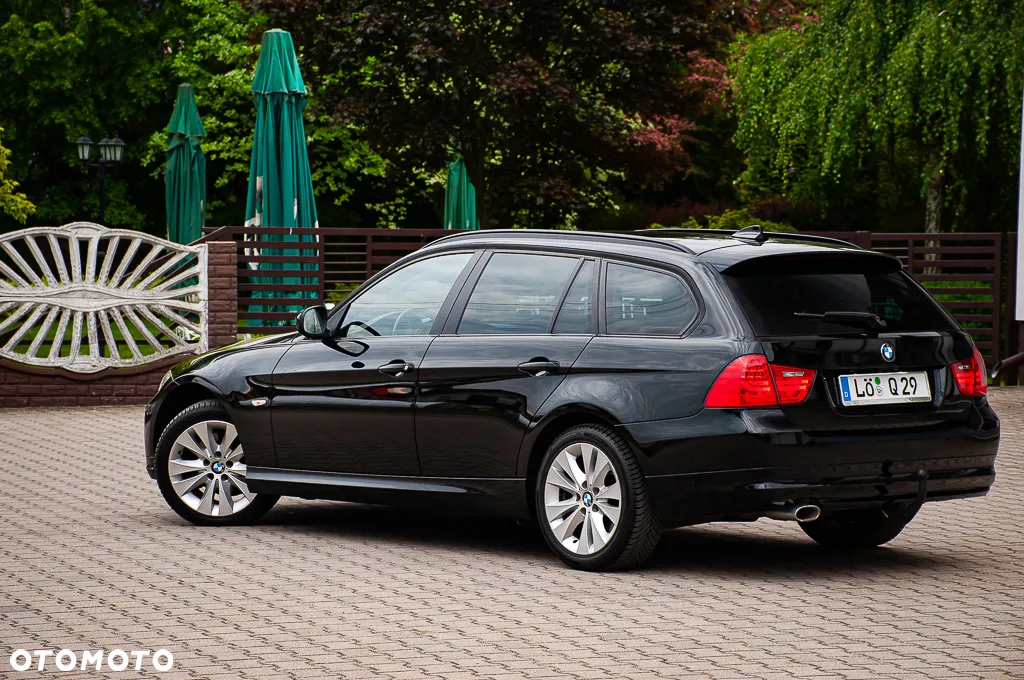 BMW Seria 3 320d xDrive DPF Touring Edition Fleet Exclusive - 15