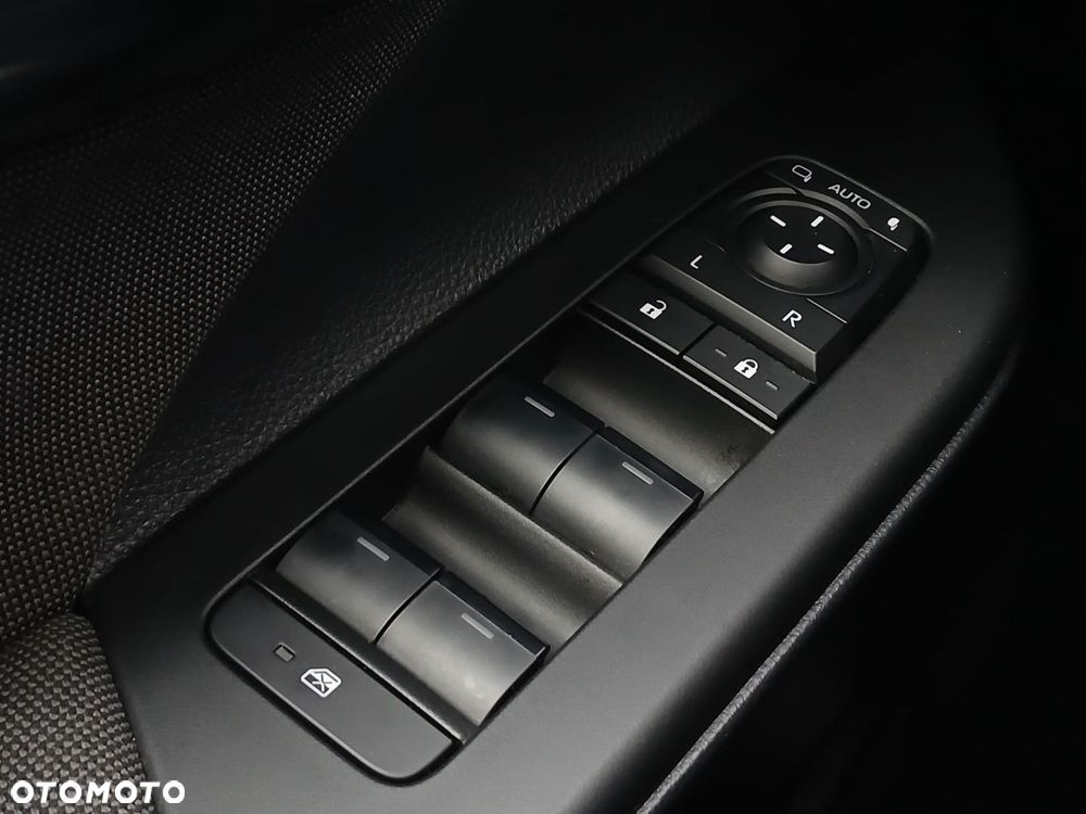 Toyota C-HR 1.8 Hybrid Style - 31