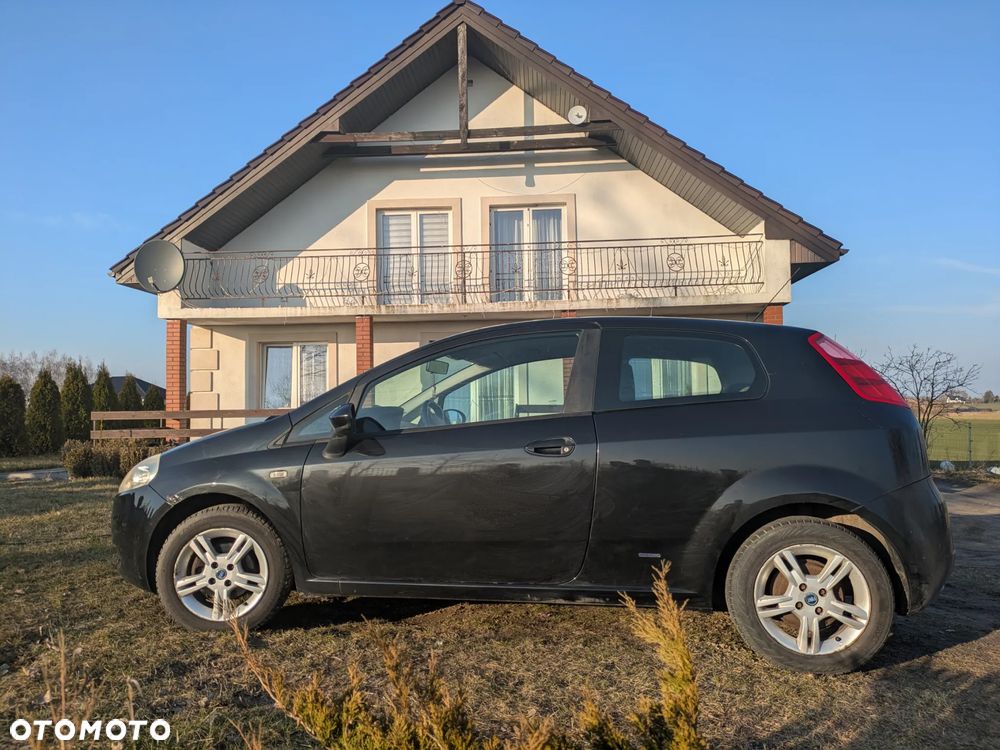 Fiat Grande Punto 1.4 8V - 4