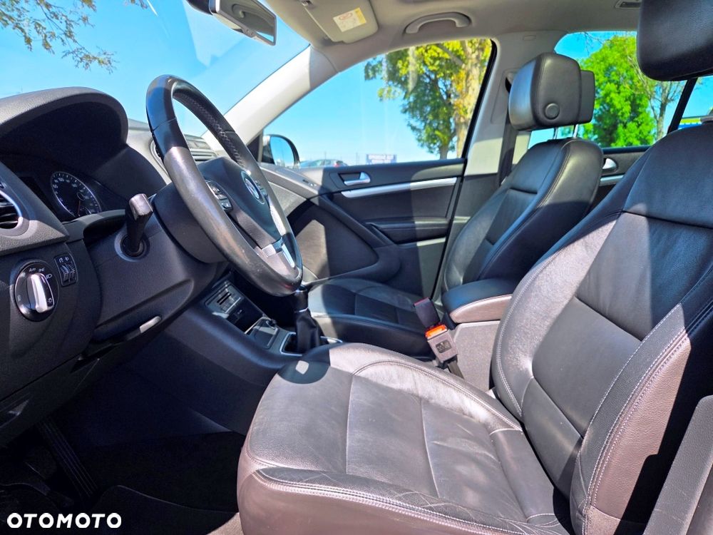 Volkswagen Tiguan 1.4 TSI BlueMotion Technology Exclusive - 28
