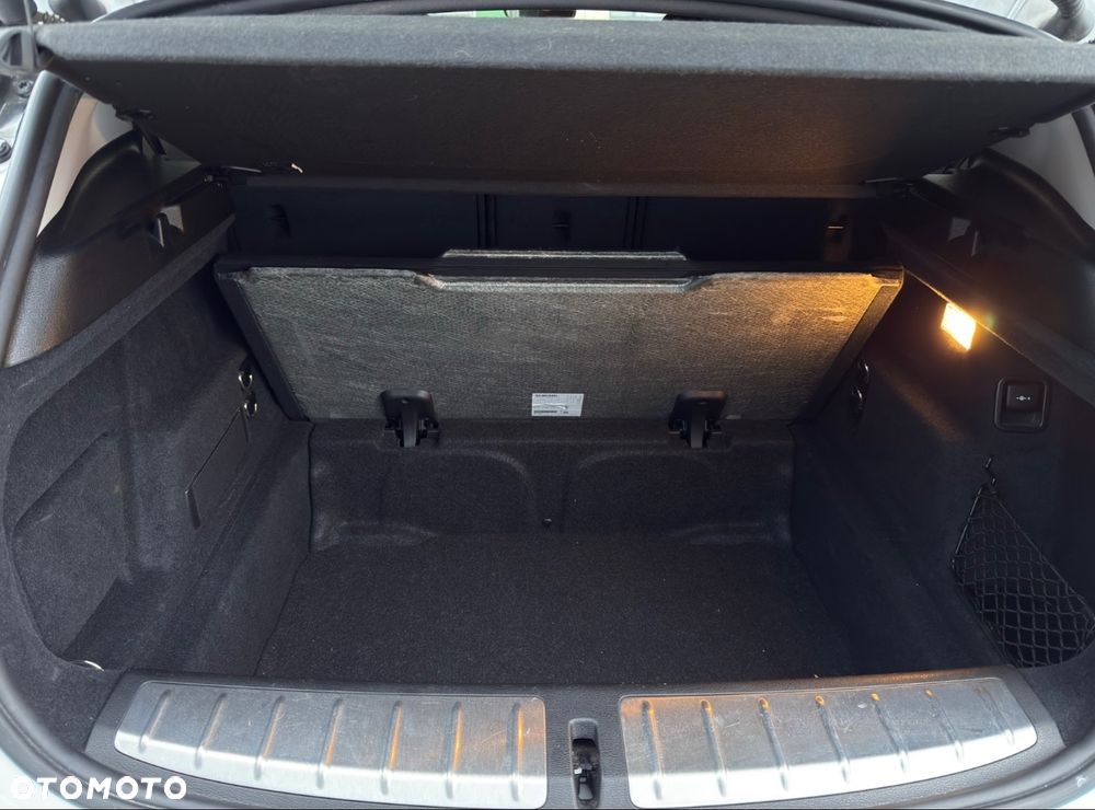 BMW X2 sDrive18i Advantage Plus - 11