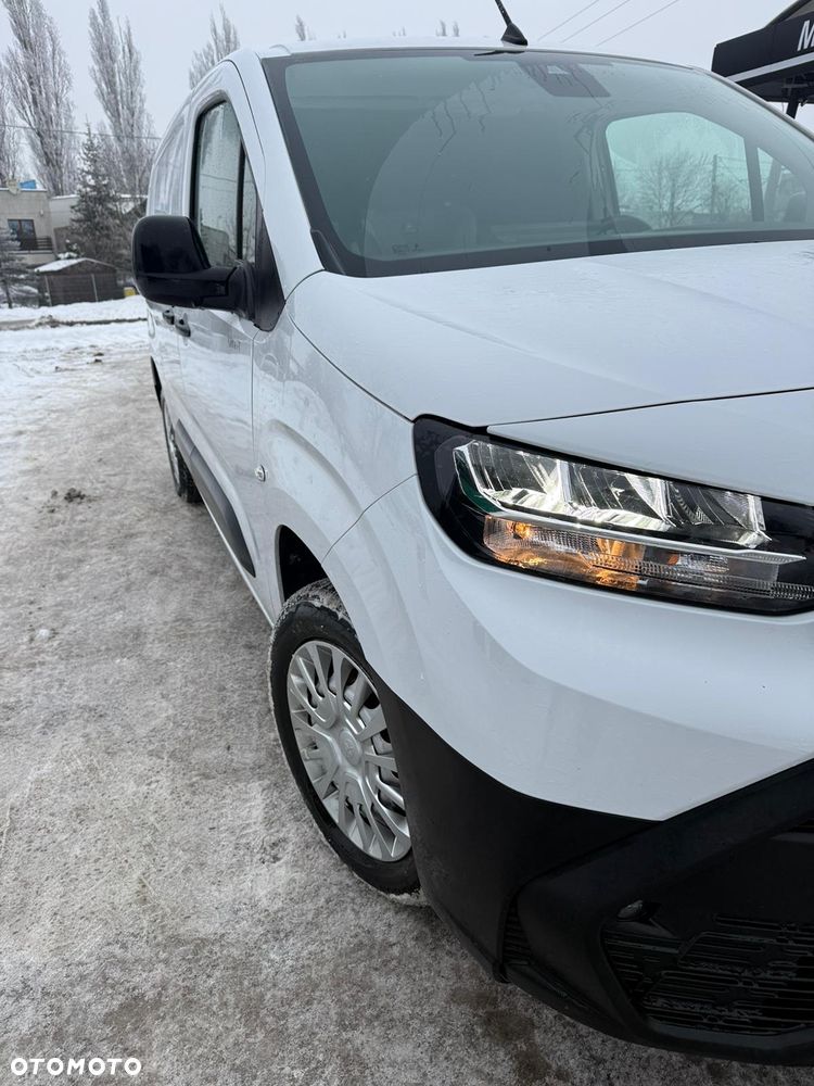 Toyota Pro Ace City - 2