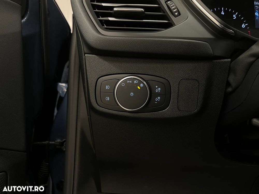 Ford Focus 1.0 EcoBoost Titanium - 24