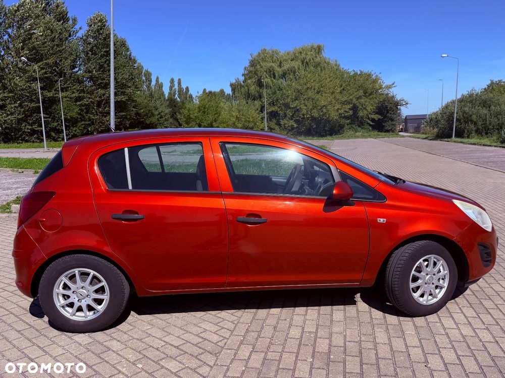 Opel Corsa 1.2 16V Enjoy - 1