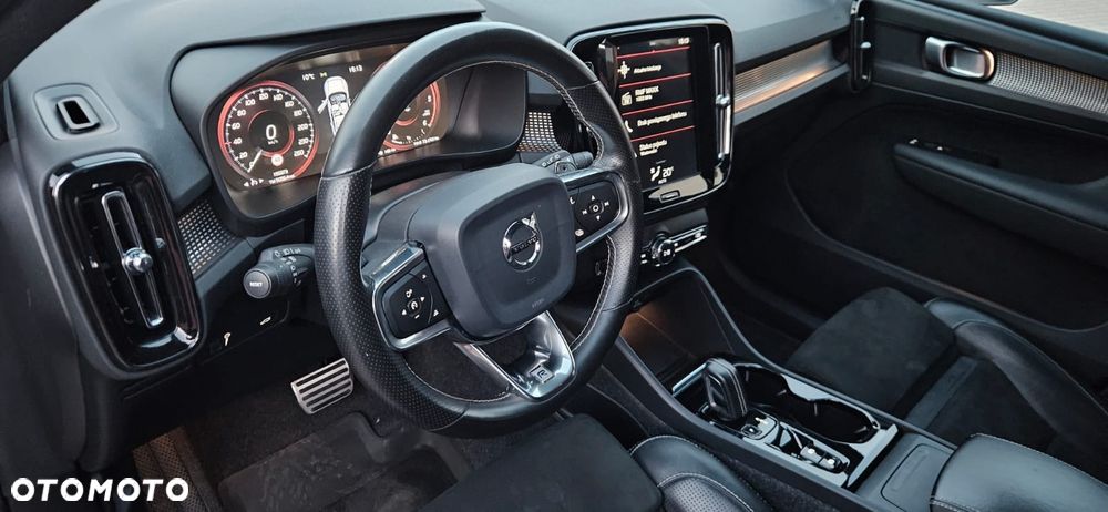 Volvo XC 40 D4 AWD Geartronic R-Design - 11
