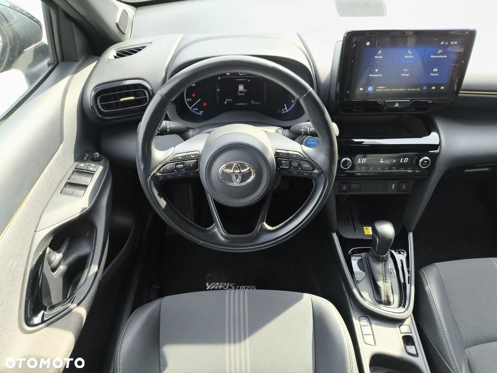 Toyota Yaris Cross Hybrid 1.5 Adventure - 12