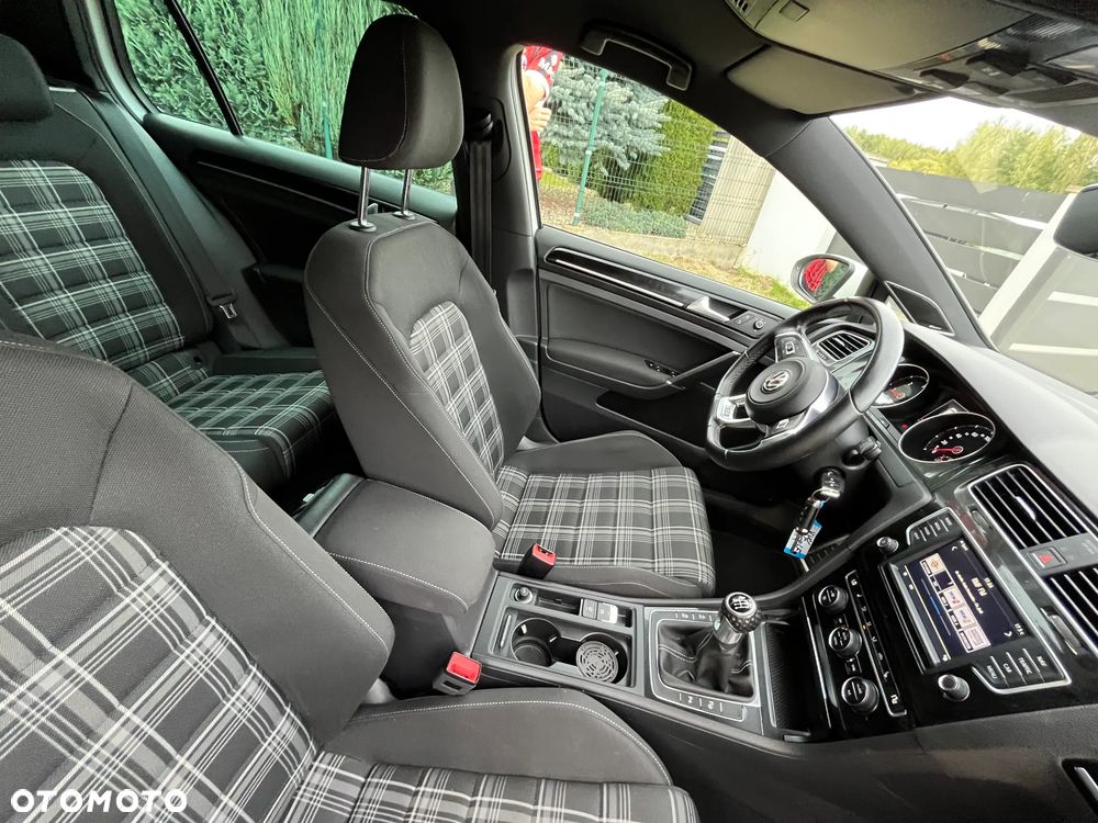 Volkswagen Golf GTD BlueMotion Technology - 27