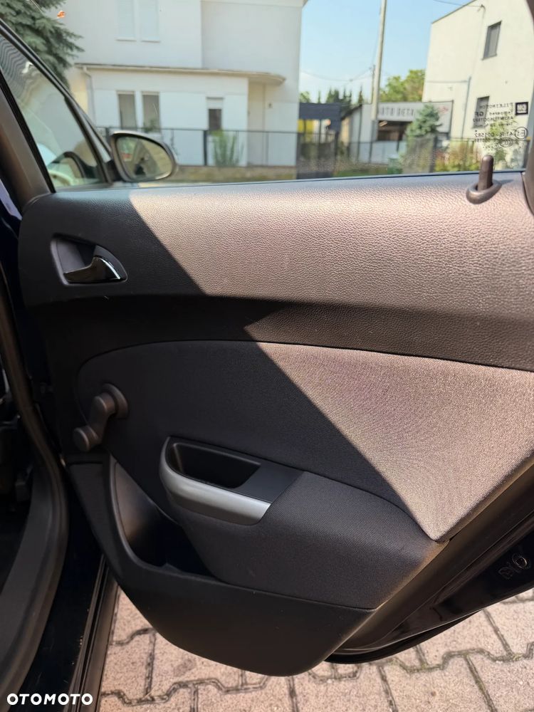 Opel Astra 1.4 T Enjoy - 18