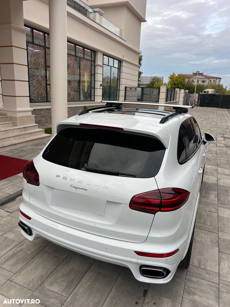 Porsche Cayenne 3.0 L - 15