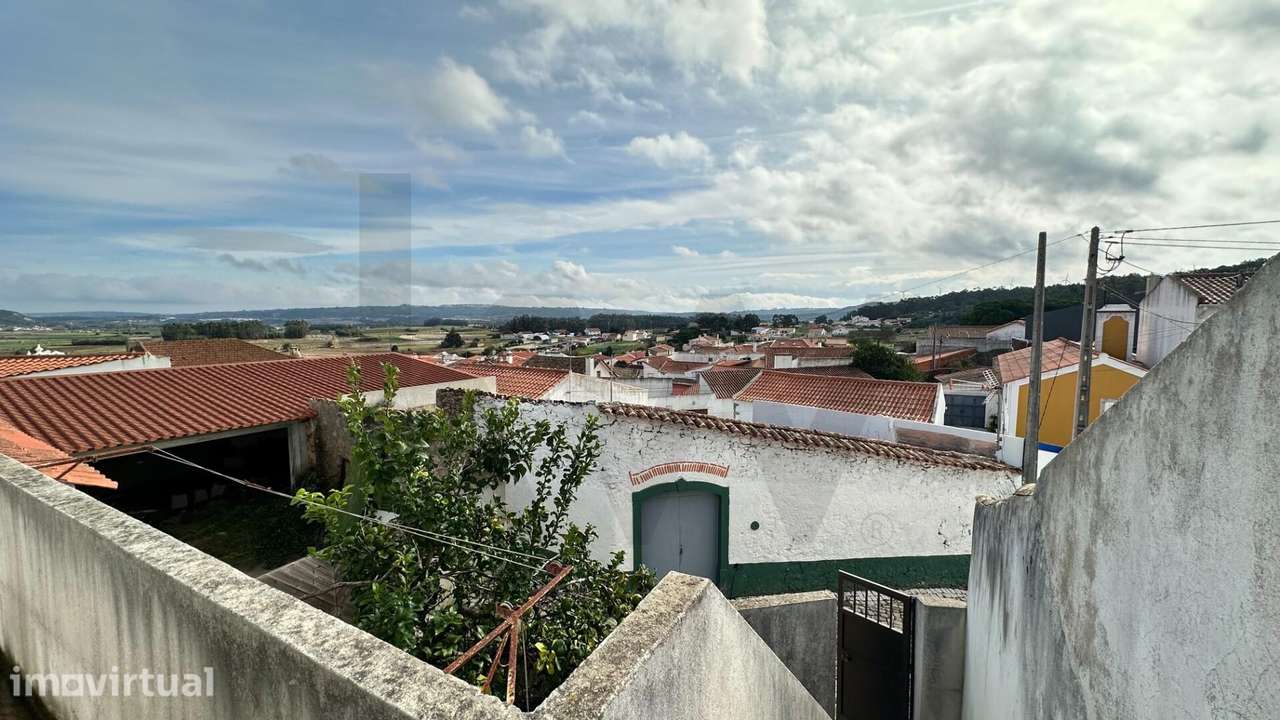 Moradia T3 no centro de Olho Marinho – Óbidos - Grande imagem: 3/33
