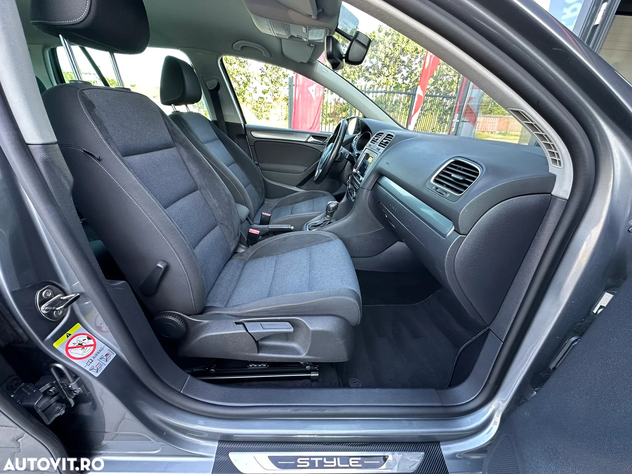 Volkswagen Golf 1.2 TSI DSG Style - 21