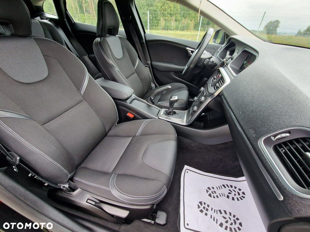 Volvo V40 - 10