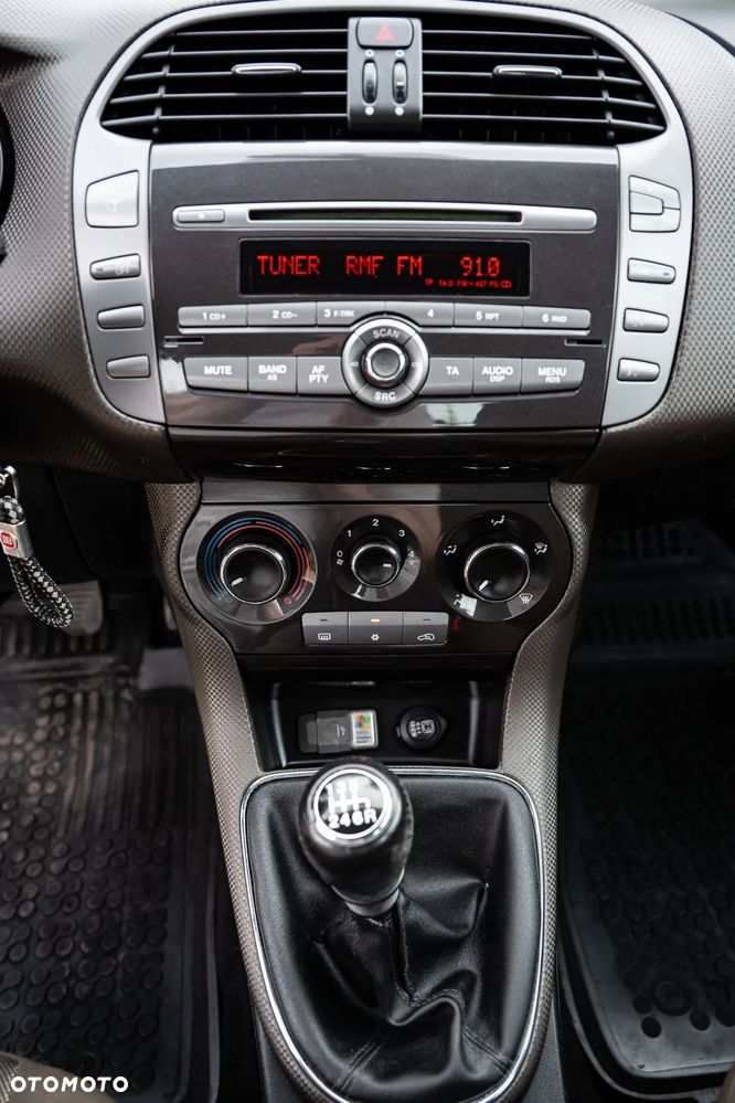 Fiat Bravo 1.4 16V Emotion - 17