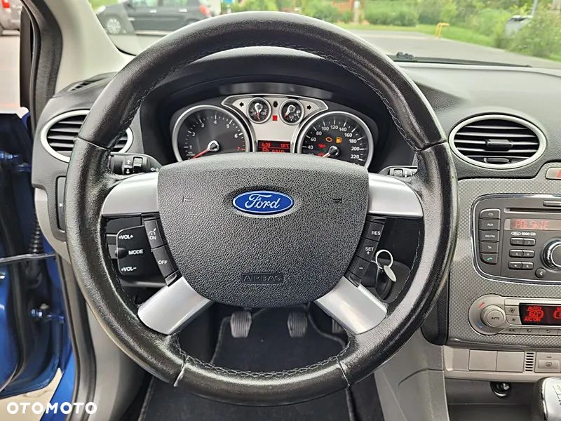 Ford Focus 1.6 16V Ambiente - 20