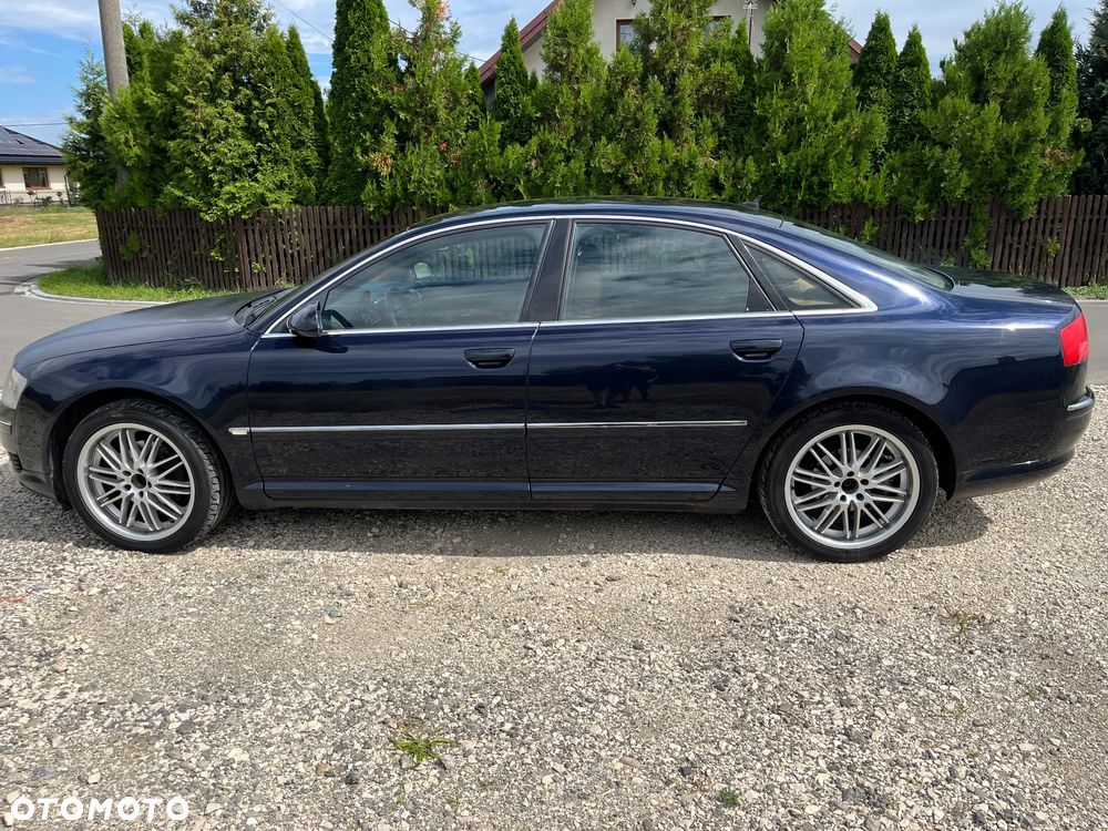 Audi A8 - 2
