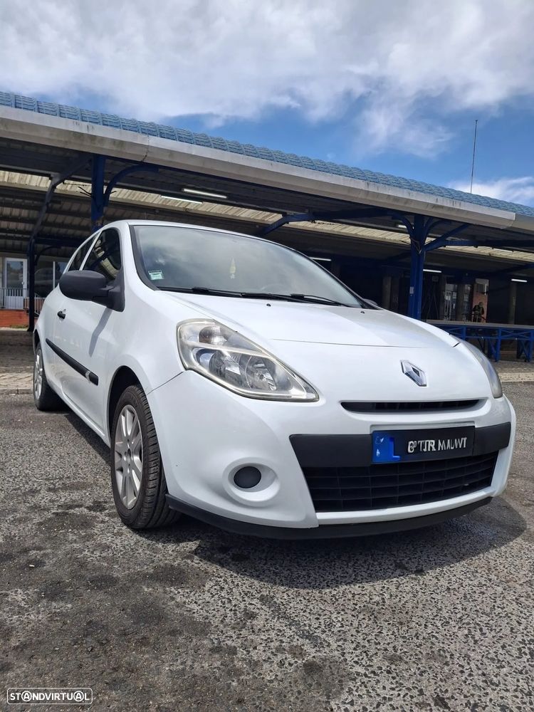 Renault Clio - 2