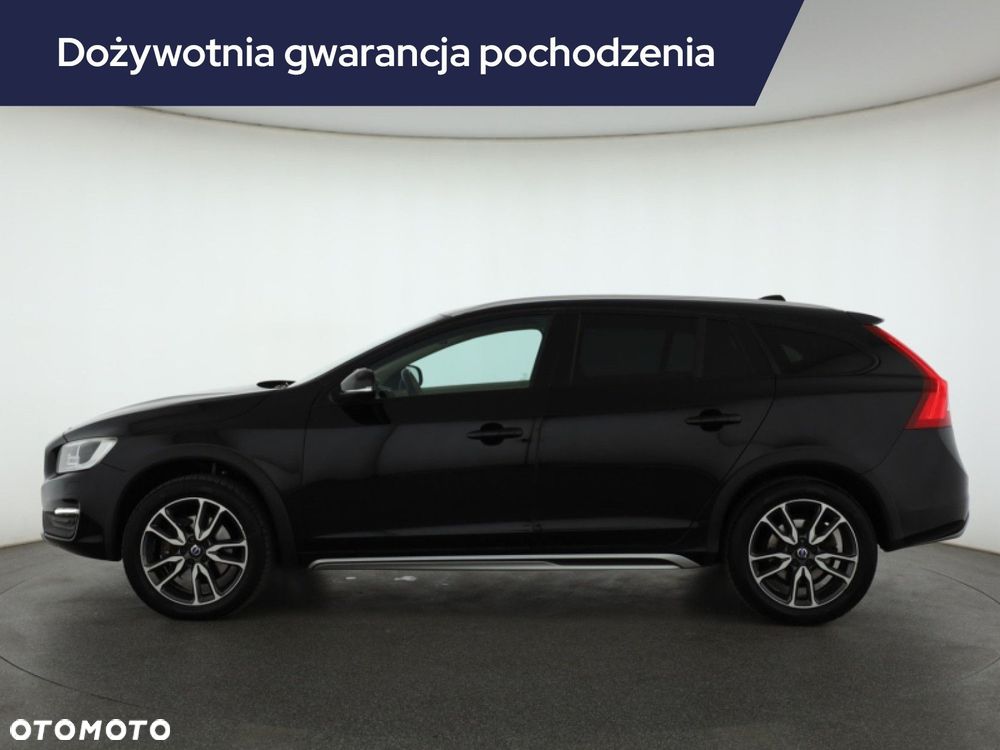Volvo V60 Cross Country - 4