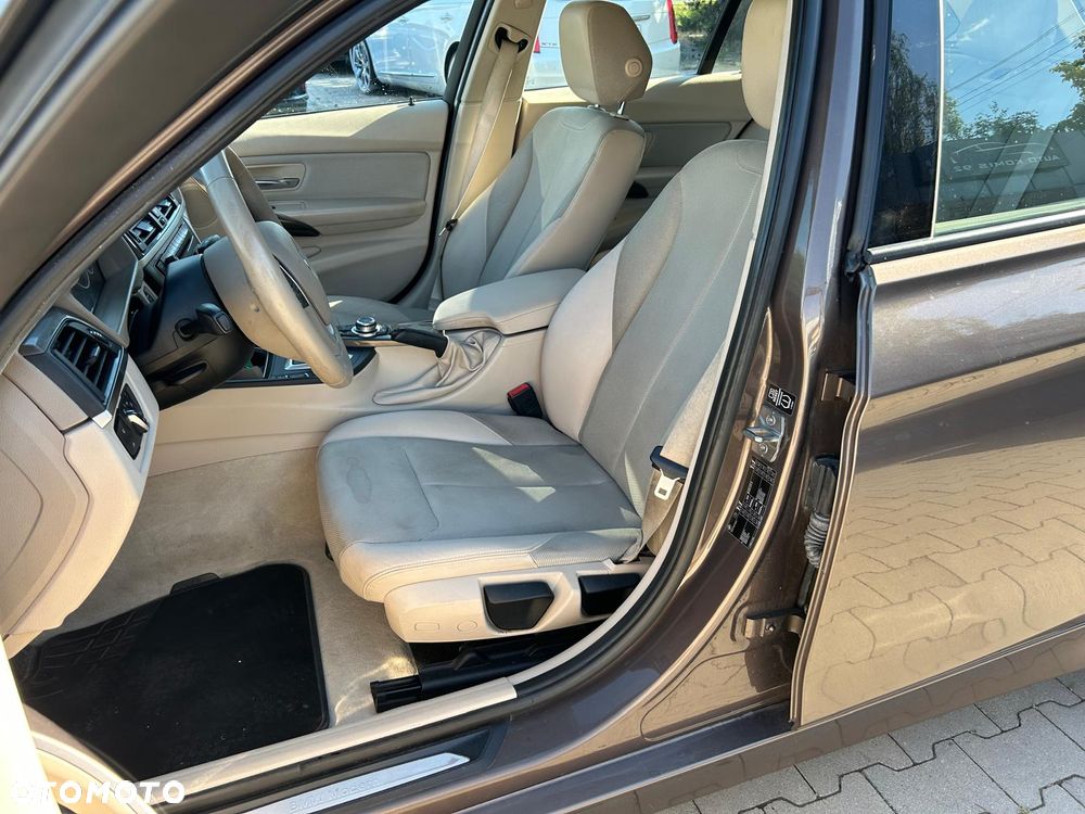 BMW Seria 3 - 16