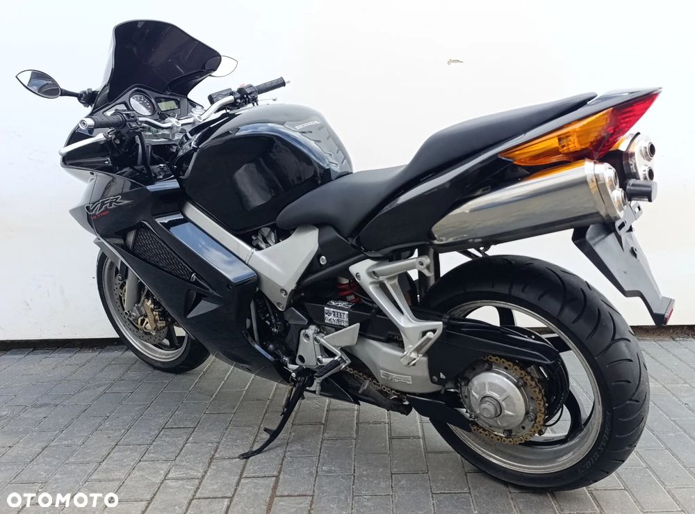 Honda VFR - 5