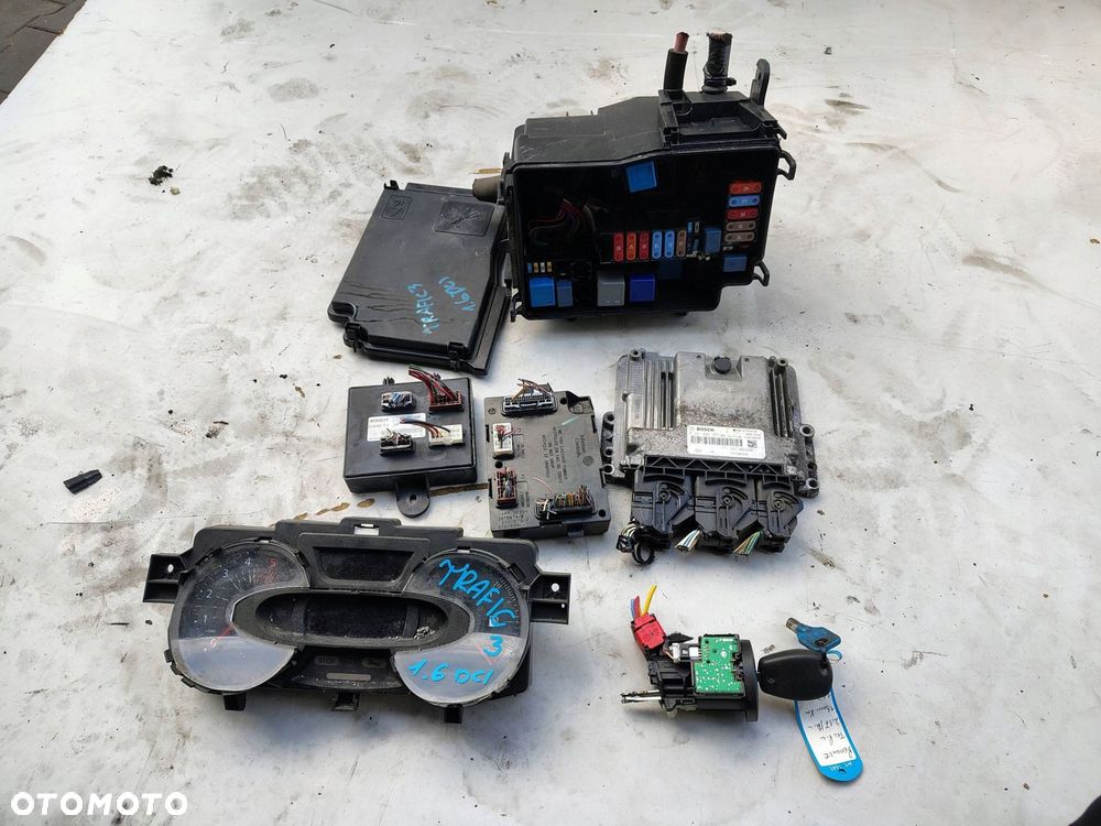 KOMPUTER SILNIKA ZESTAW 237106626R RENAULT TRAFIC 3 III 1.6 DCI - 1