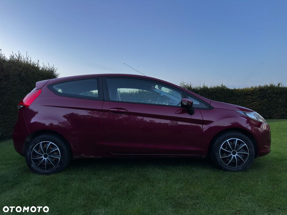 Ford Fiesta - 8