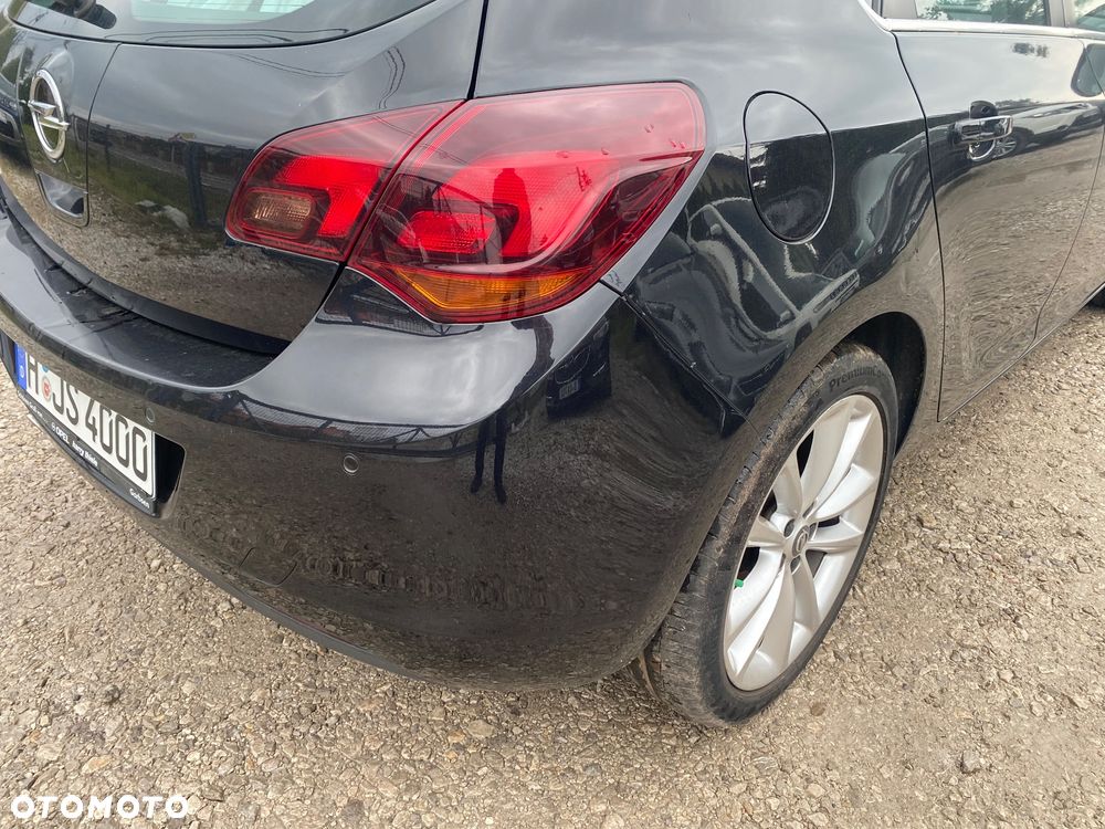 Opel Astra 1.4 Turbo Cosmo - 12