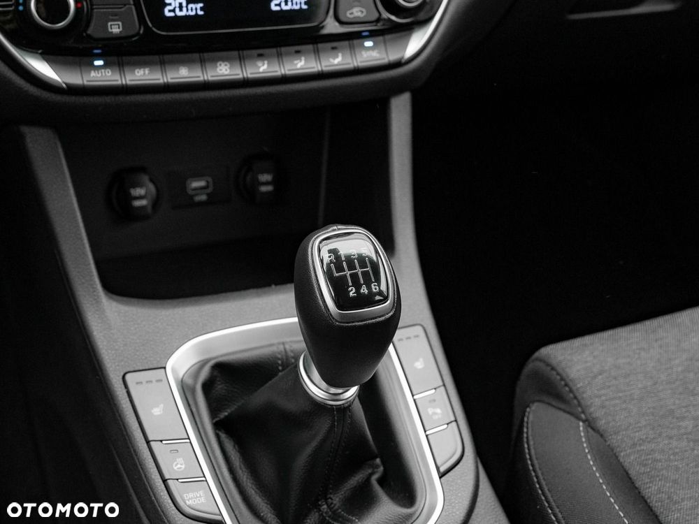 Hyundai i30 - 19