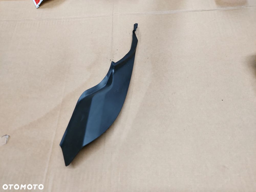 Toyota C-hr II 23- Guma Podszybie Narożnik L - 1