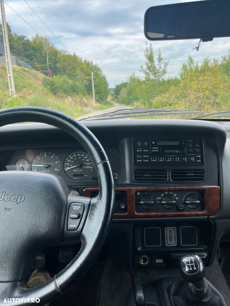 Jeep Grand Cherokee - 6
