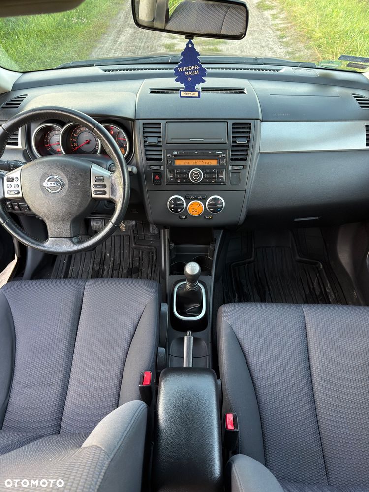 Nissan Tiida - 14