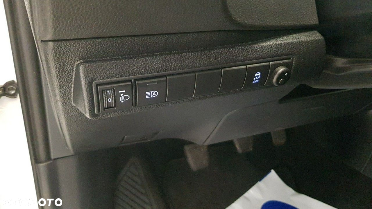 Toyota Corolla - 25