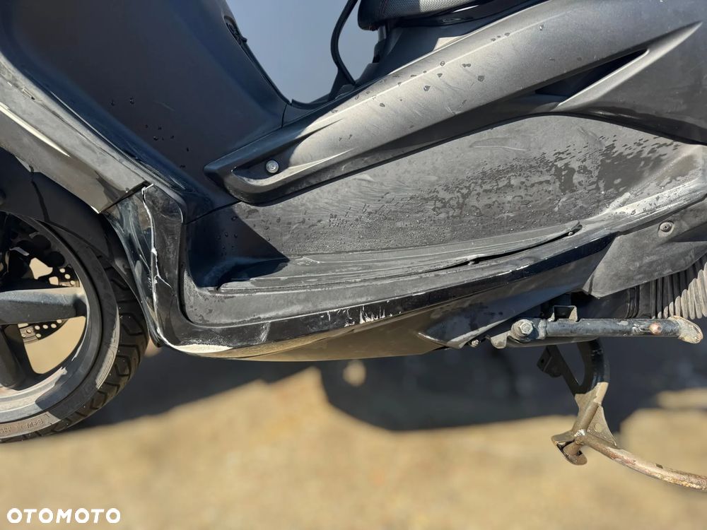 Yamaha X-max - 8