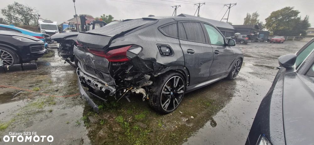 BMW X6 - 12