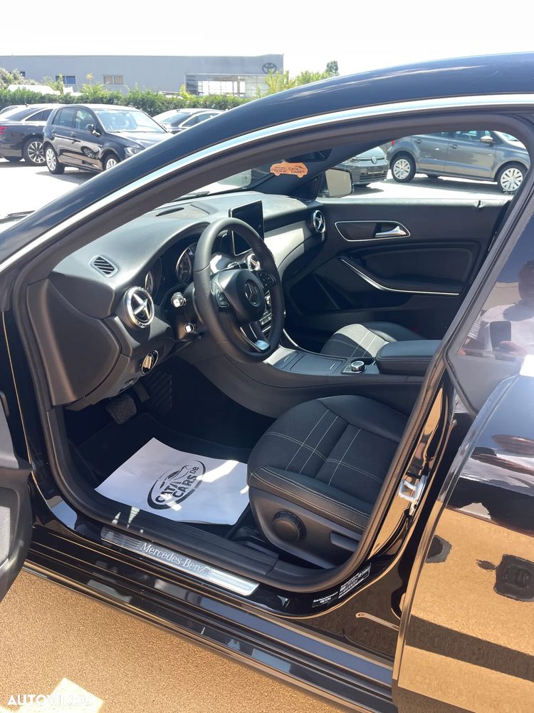 Mercedes-Benz CLA 220 d 7G-DCT - 30