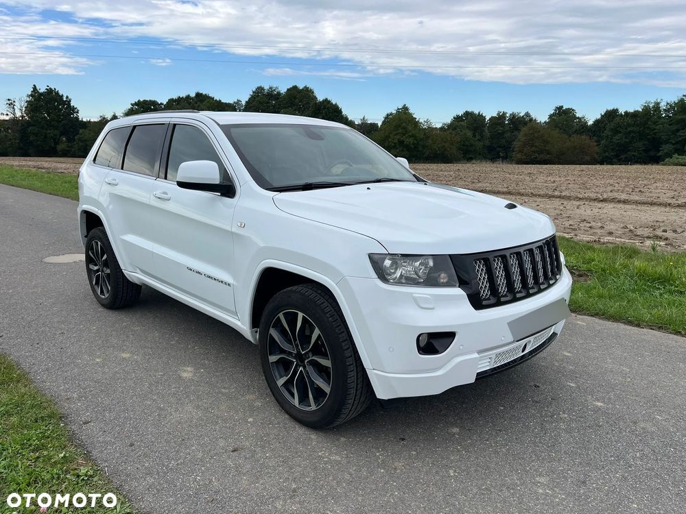 Jeep Grand Cherokee - 14