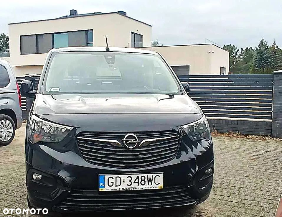 Opel Combo 1.2 Turbo Enjoy S&S - 3