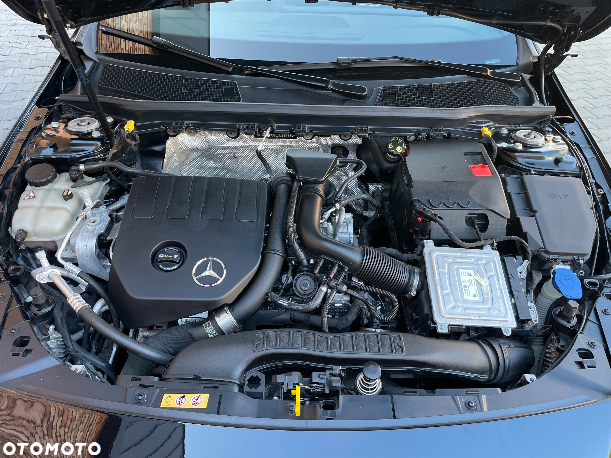 Mercedes-Benz CLA 200 Shooting Brake 7G-DCT AMG Line - 38